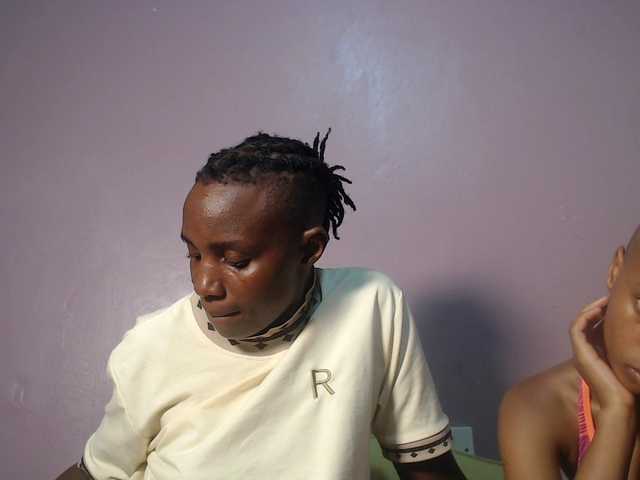 Wet-pussy66's BongaCams show and profile