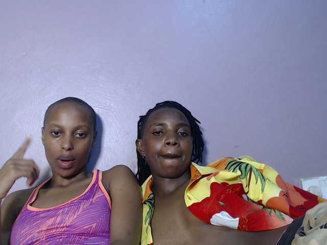 Wet-pussy66's BongaCams show and profile