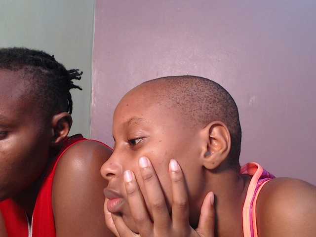 Wet-pussy66's BongaCams show and profile