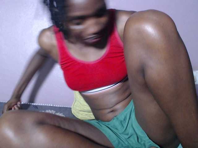 Wet-pussy66's BongaCams show and profile