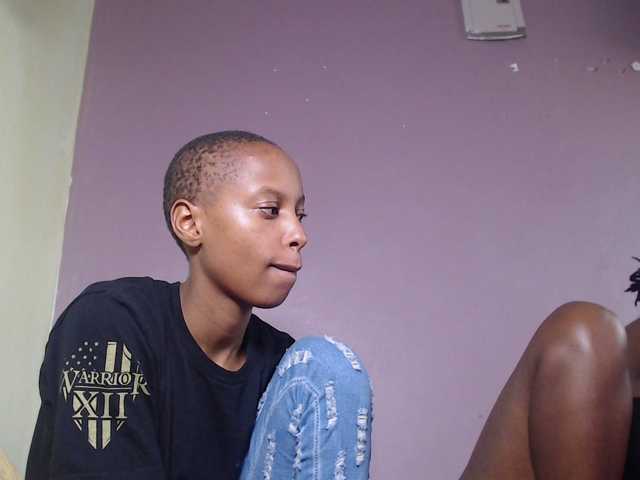 Wet-pussy66's BongaCams show and profile