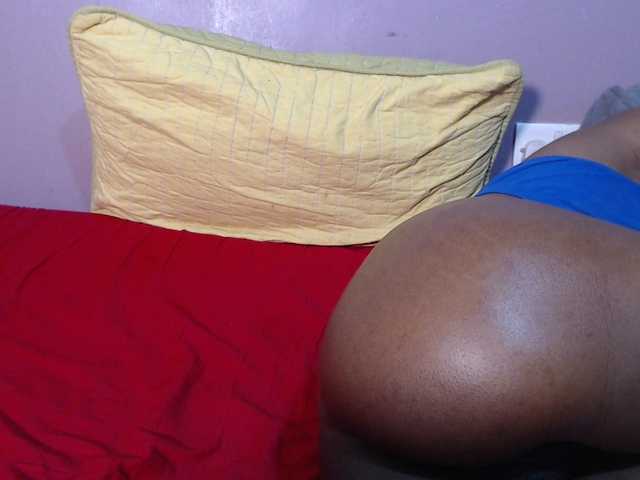 Wet-pussy66's BongaCams show and profile