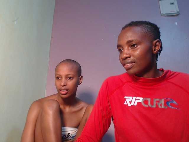 Wet-pussy66's BongaCams show and profile