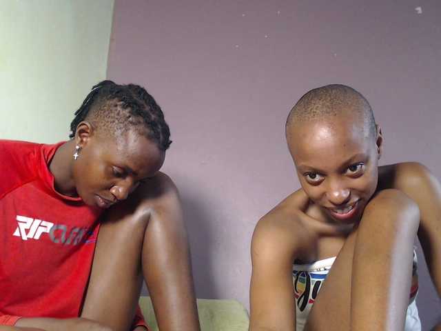 Wet-pussy66's BongaCams show and profile