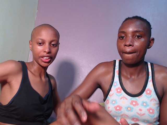 Wet-pussy66's BongaCams show and profile