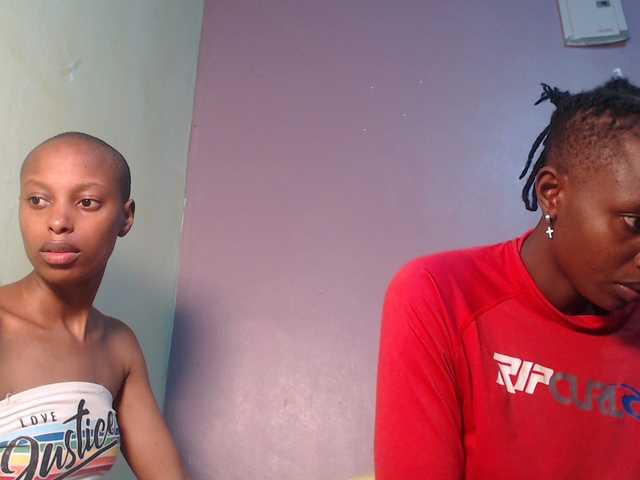 Wet-pussy66's BongaCams show and profile