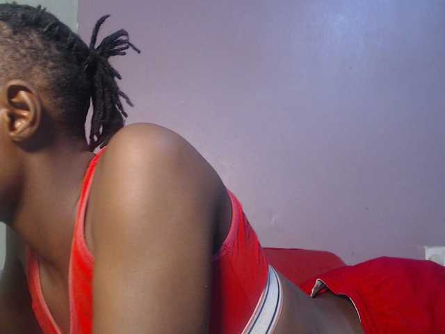 Wet-pussy66's BongaCams show and profile