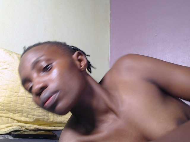 Wet-pussy66's BongaCams show and profile