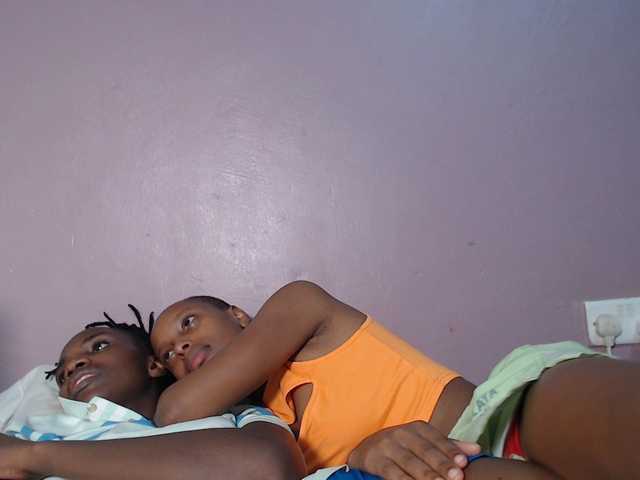 Wet-pussy66's BongaCams show and profile