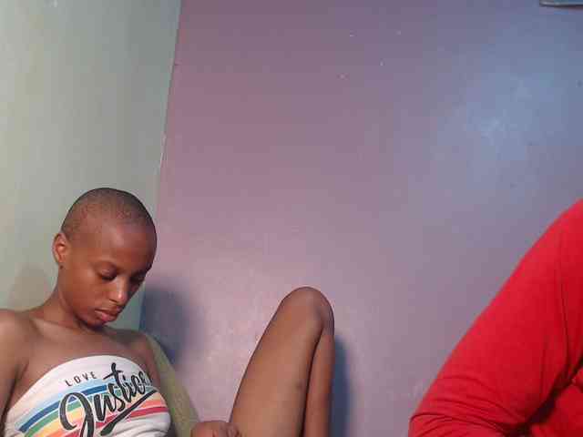 Wet-pussy66 Live Webcam on BongaCams