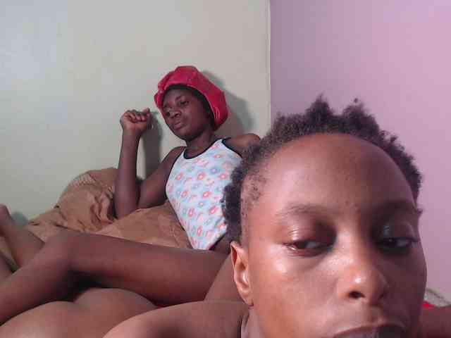 Wet-pussy66 Live Webcam on BongaCams