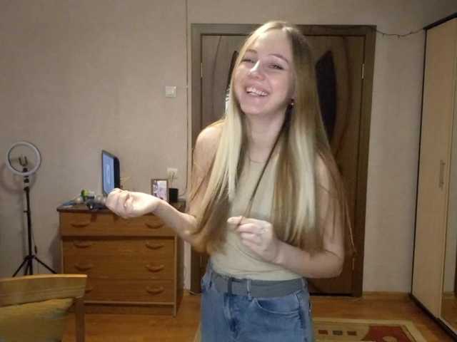 KimikoChandronnait live cam