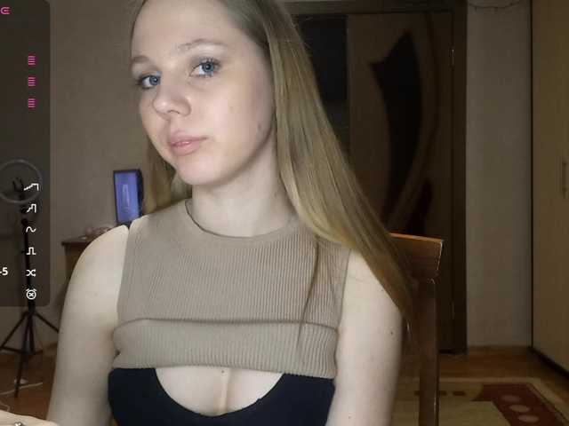 KimikoChandronnait – webcam model profile photo