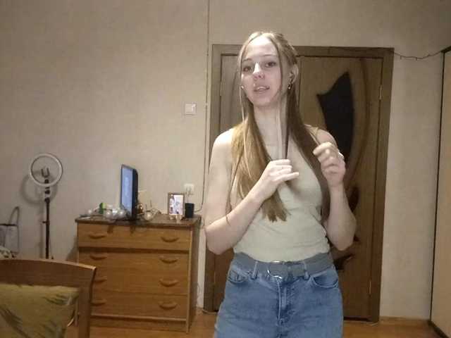 KimikoChandronnait live cam