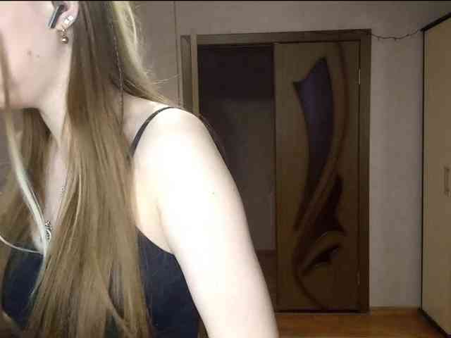 KimikoChandronnait webcam