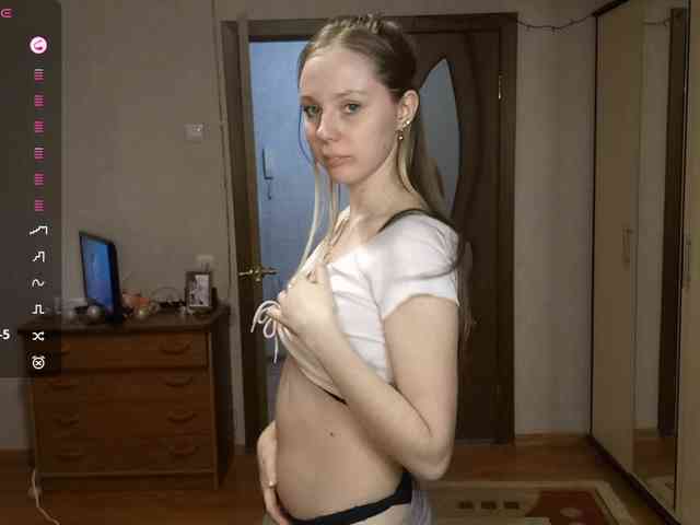 KimikoChandronnait webcam