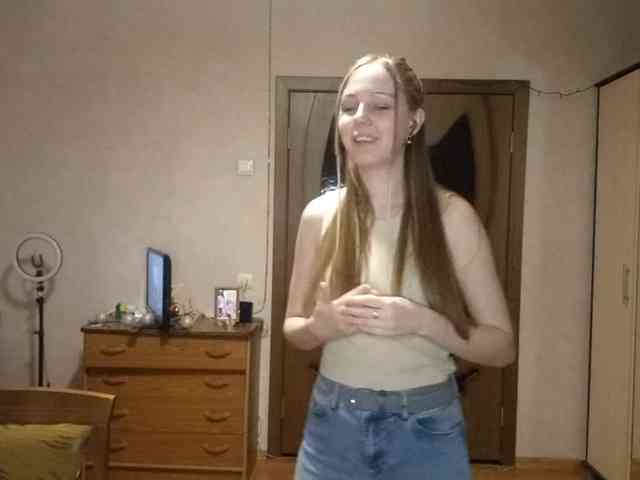 KimikoChandronnait webcam