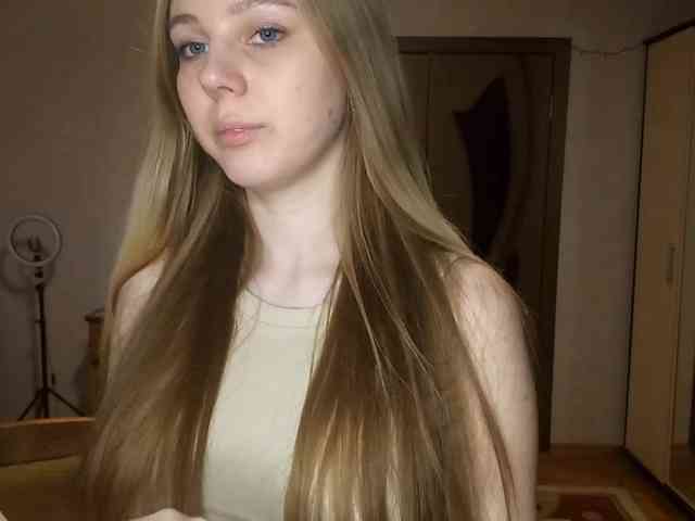 KimikoChandronnait webcam