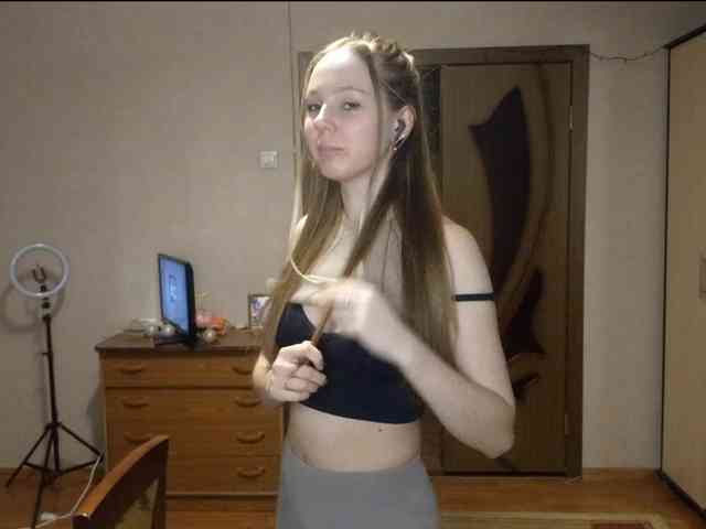 KimikoChandronnait webcam