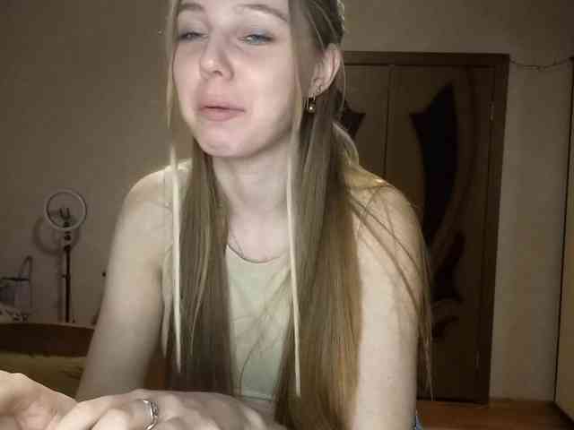 KimikoChandronnait webcam