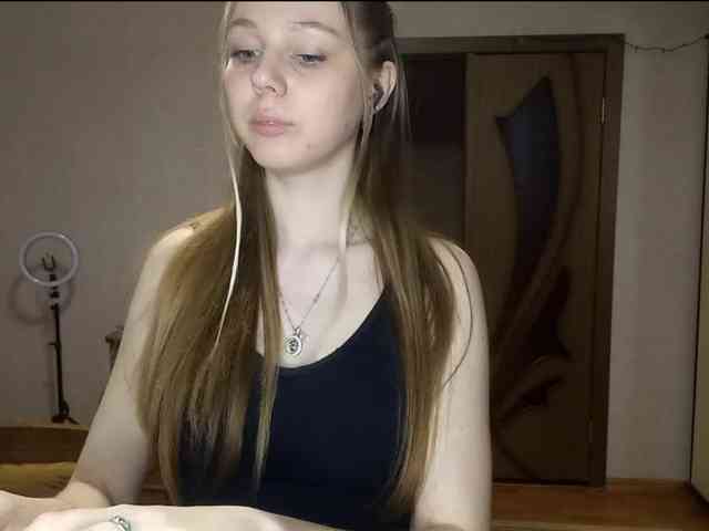 KimikoChandronnait webcam