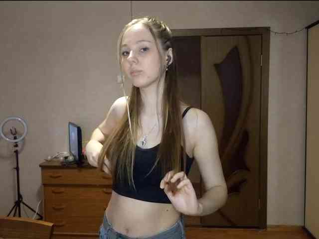 KimikoChandronnait webcam