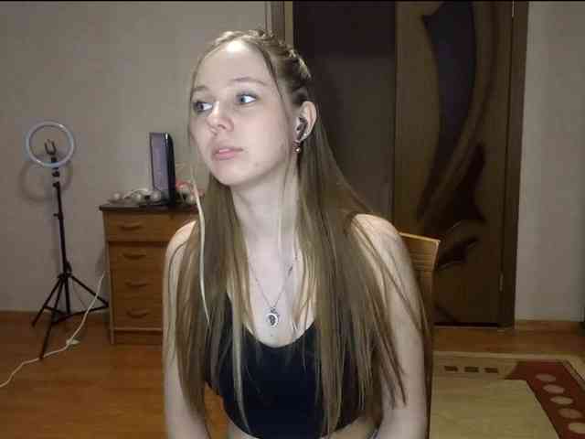 KimikoChandronnait webcam