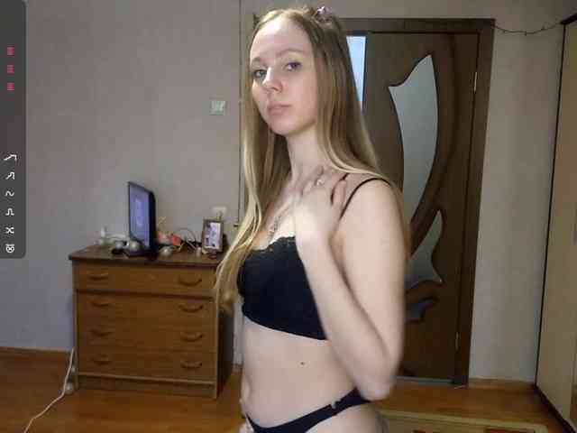 KimikoChandronnait webcam