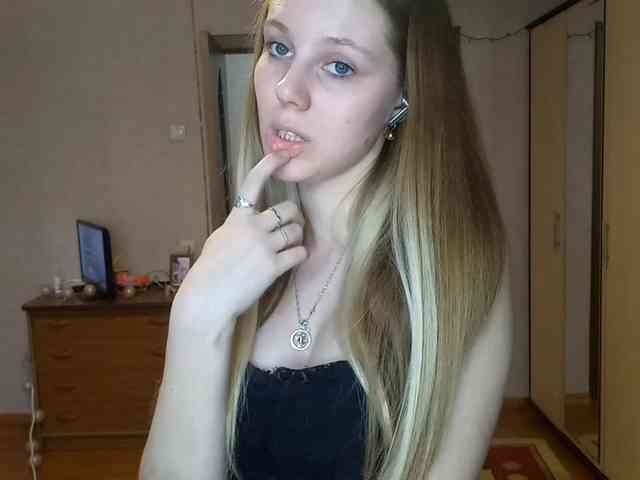 KimikoChandronnait webcam