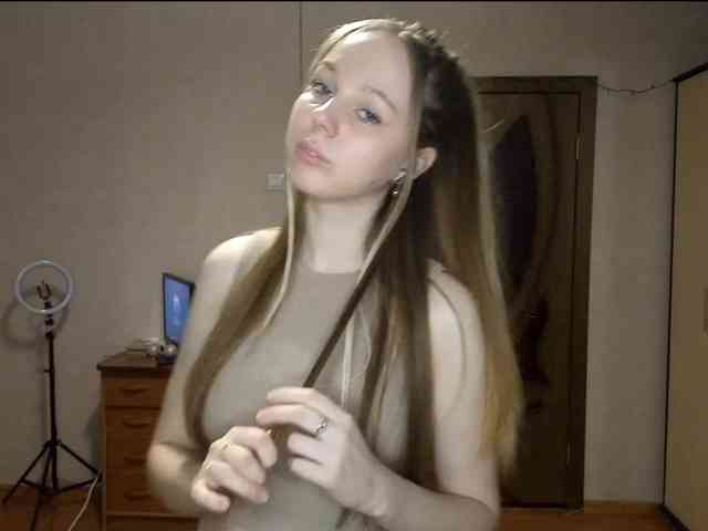 KimikoChandronnait webcam