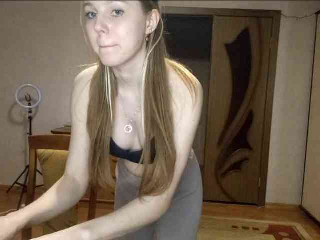 KimikoChandronnait webcam