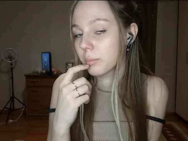 KimikoChandronnait webcam