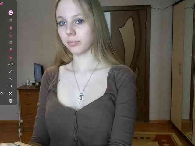 KimikoChandronnait webcam