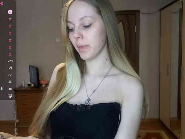 KimikoChandronnait webcam