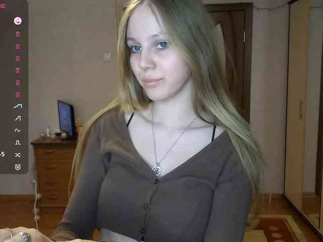 KimikoChandronnait webcam