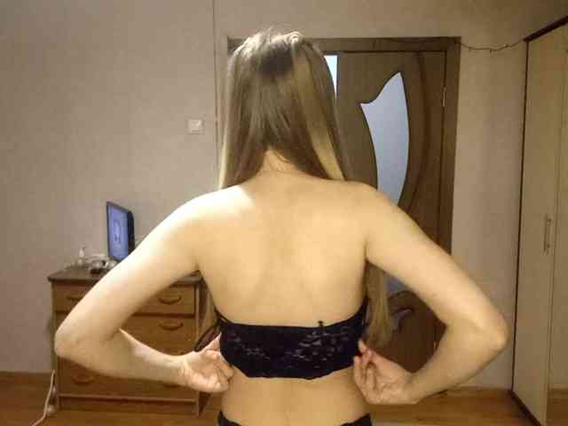 KimikoChandronnait webcam