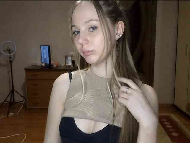 KimikoChandronnait webcam