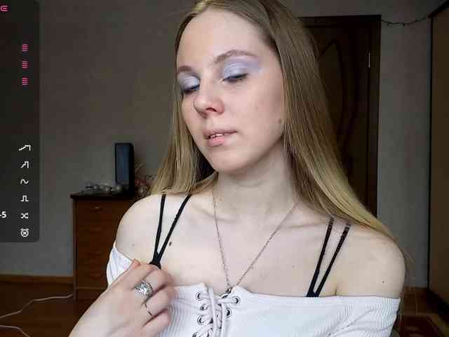 KimikoChandronnait webcam