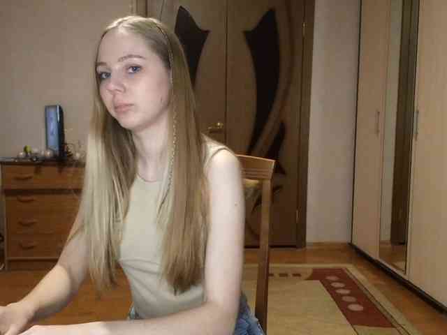 KimikoChandronnait webcam