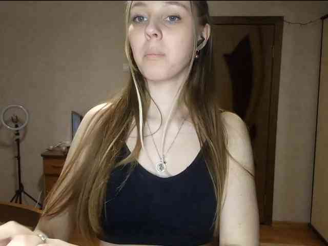 KimikoChandronnait webcam