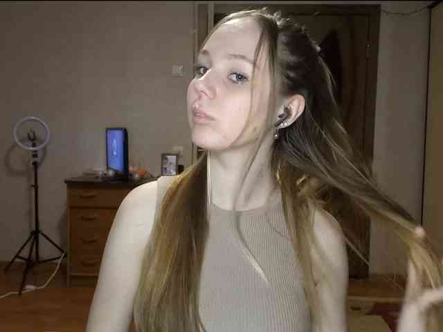 KimikoChandronnait webcam