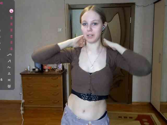 KimikoChandronnait webcam