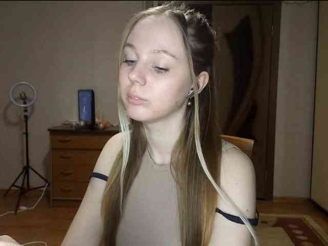 KimikoChandronnait webcam