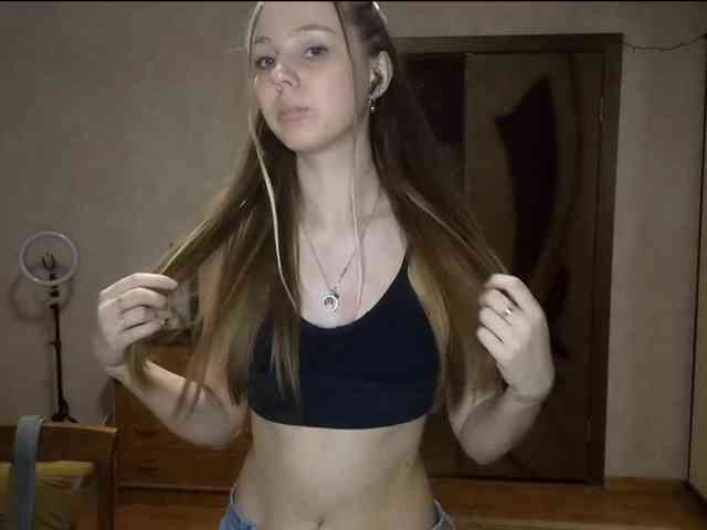 KimikoChandronnait webcam