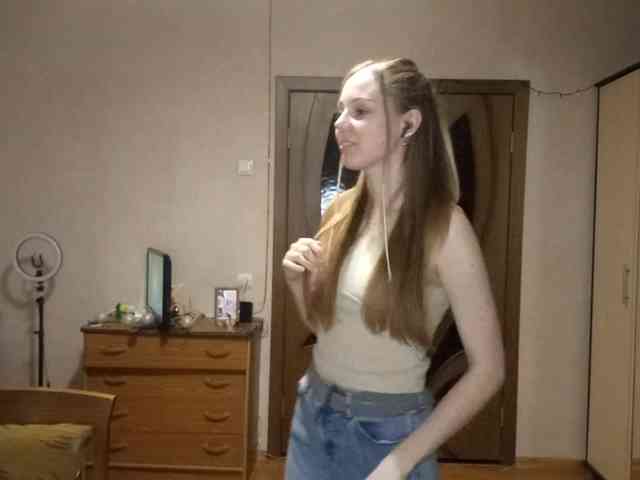 KimikoChandronnait webcam