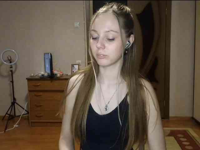 KimikoChandronnait webcam