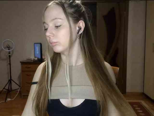 KimikoChandronnait webcam