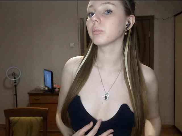 KimikoChandronnait webcam