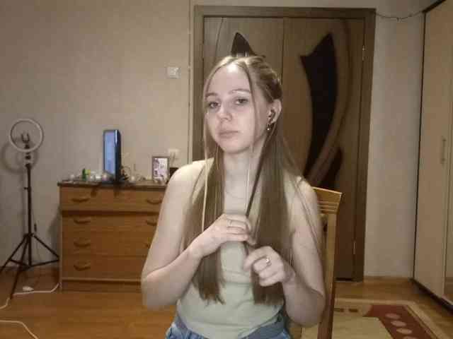 KimikoChandronnait webcam