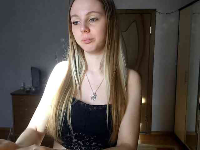 KimikoChandronnait webcam